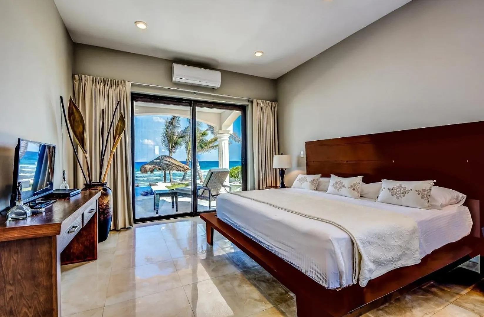 Sofi Beachfront Villa In Tankah Bay! Chacalal